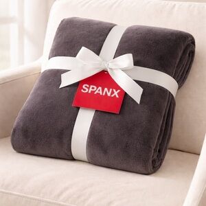 NWT Spanx OSFA TENCEL Modal wrap/shawl (Storm)